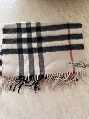 NWT; Perfect Condition 
Burberry
Classic Check Cashmere Scarf